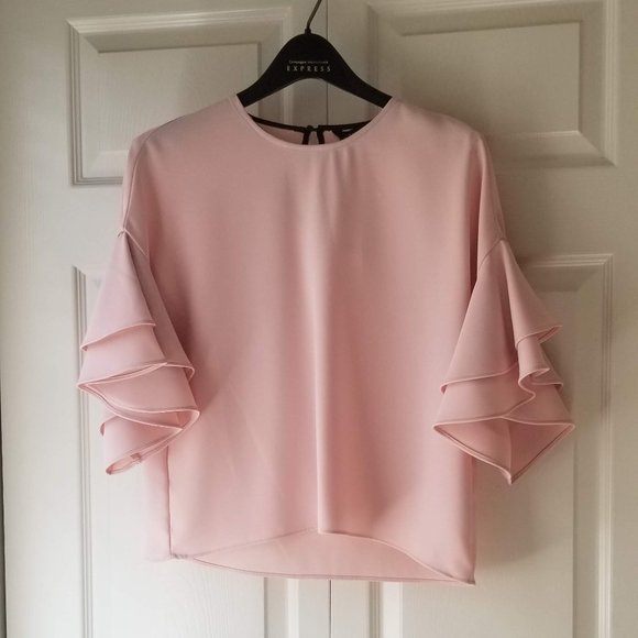 Zara Tops - Zara ruffled sleeve top size XS